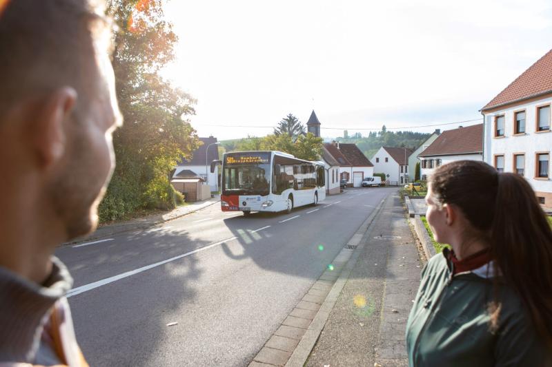 Bus fahren in der Biosphäre Bliesgau